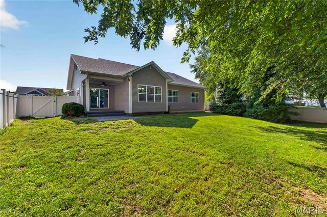 1309 Hollander Court, O'fallon, IL 62269