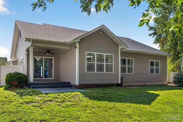 1309 Hollander Court, O'fallon, IL 62269