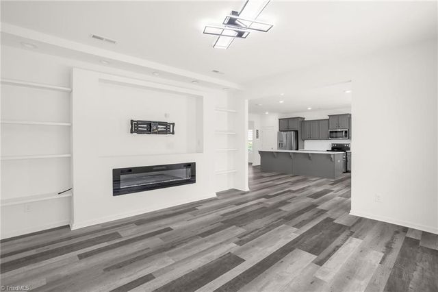 604 Florence Mill Lane, High Point, NC 27260