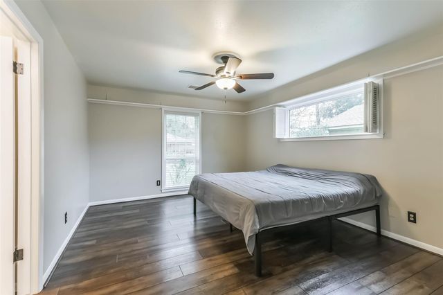 1210 Timber Lane, Rosenberg, TX 77471