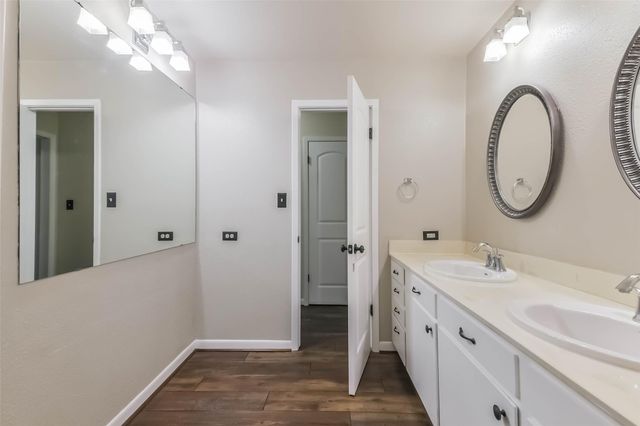 1210 Timber Lane, Rosenberg, TX 77471