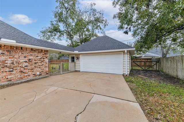 1210 Timber Lane, Rosenberg, TX 77471