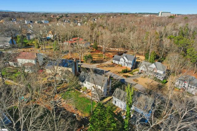 18 River Way, Greer, SC 29651