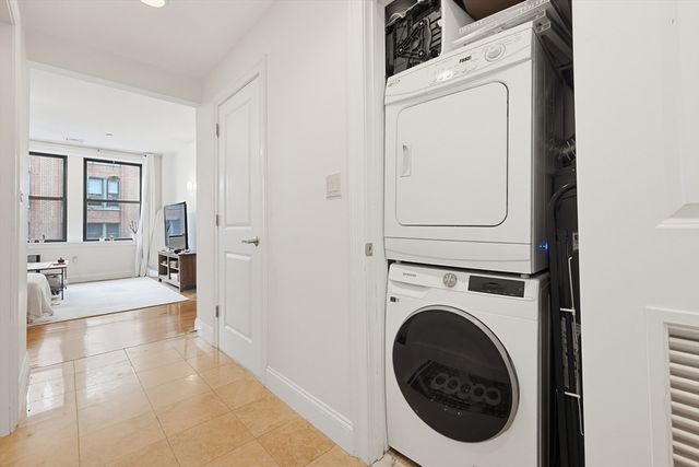 42 Beach St 6B, Boston, MA 02111