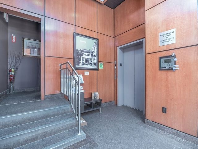 42 Beach St 6B, Boston, MA 02111