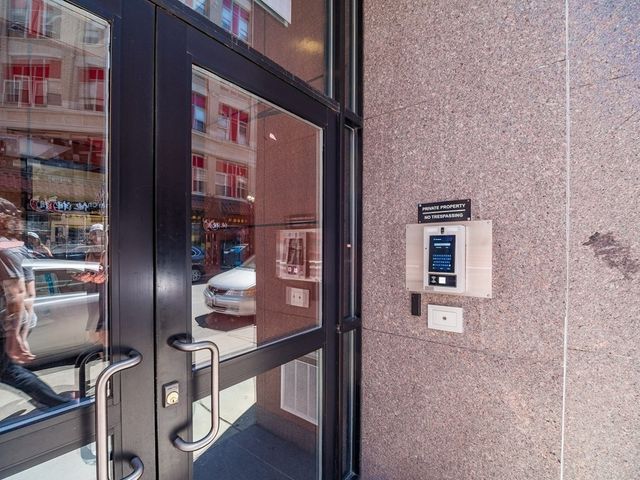 42 Beach St 6B, Boston, MA 02111