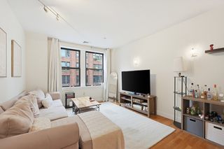 42 Beach St 6B, Boston, MA 02111