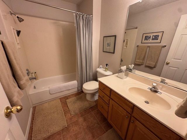 7201 Quail Springs Place NE, Albuquerque, NM 87113