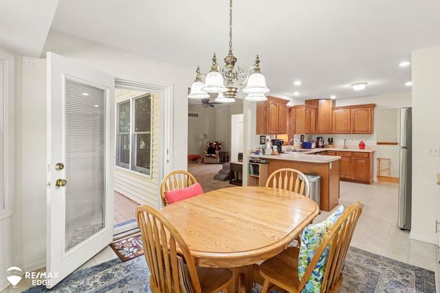 926 Village Drive, Davison, MI 48423