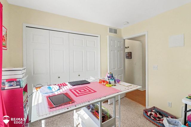926 Village Drive, Davison, MI 48423