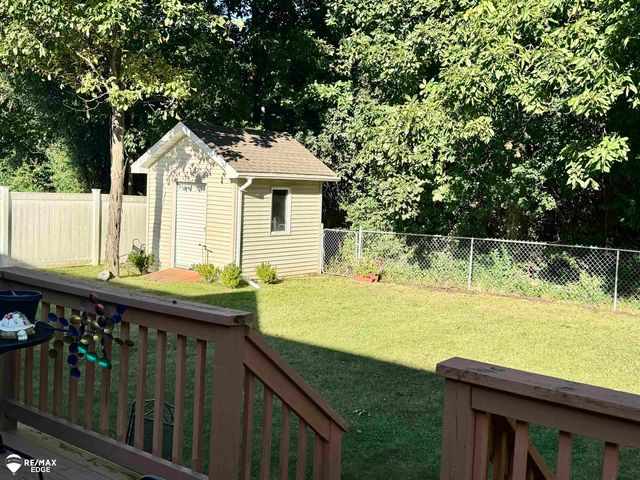 926 Village Drive, Davison, MI 48423