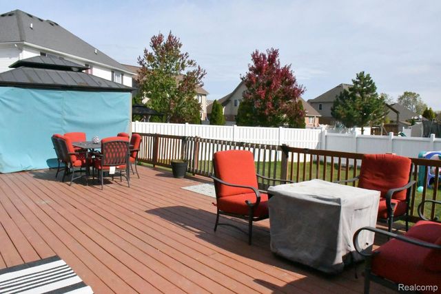 13993 Sturgeon Bar Court, Gibraltar, MI 48173