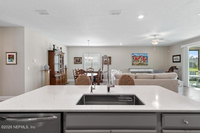 25 QUOTA Circle, St. Johns, FL 32259