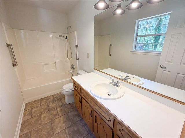 90 Rolling Ridge Drive, Covington, GA 30016