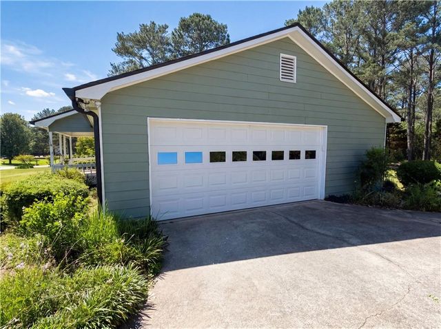 90 Rolling Ridge Drive, Covington, GA 30016