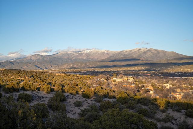1713 Alameda C, Santa Fe, NM 87501