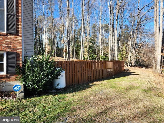 10 GREENRIDGE DR, Stafford, VA 22554