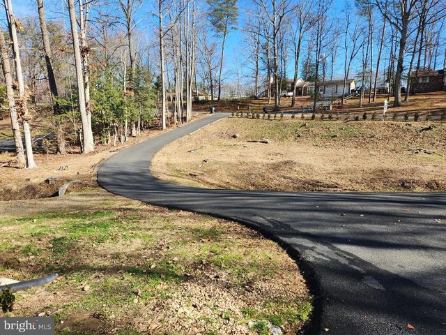 10 GREENRIDGE DR, Stafford, VA 22554