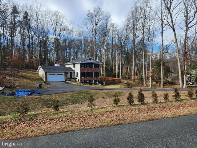 10 GREENRIDGE DR, Stafford, VA 22554