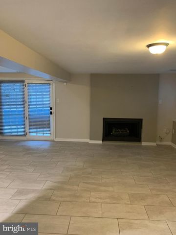 10 GREENRIDGE DR, Stafford, VA 22554