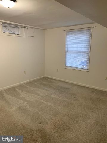 10 GREENRIDGE DR, Stafford, VA 22554