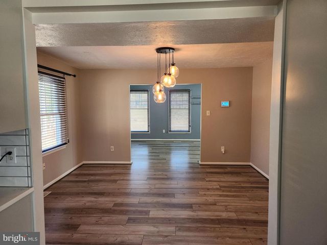 10 GREENRIDGE DR, Stafford, VA 22554