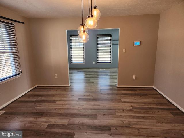 10 GREENRIDGE DR, Stafford, VA 22554