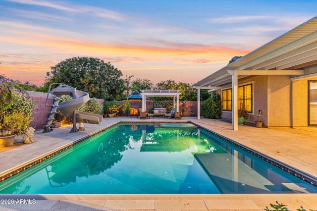 2845 E RED OAK Street, Gilbert, AZ 85297