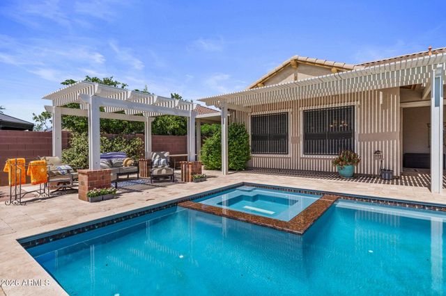 2845 E RED OAK Street, Gilbert, AZ 85297