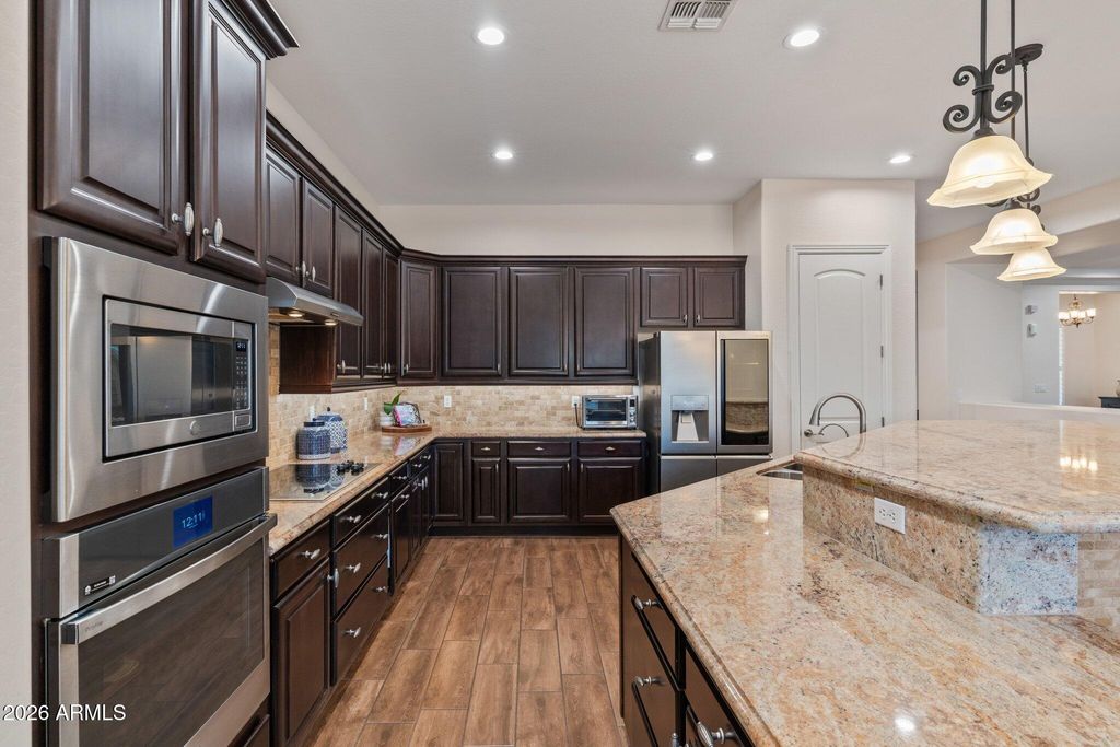 Image 14 of property listing at 2845 E RED OAK Street, Gilbert, AZ 85297