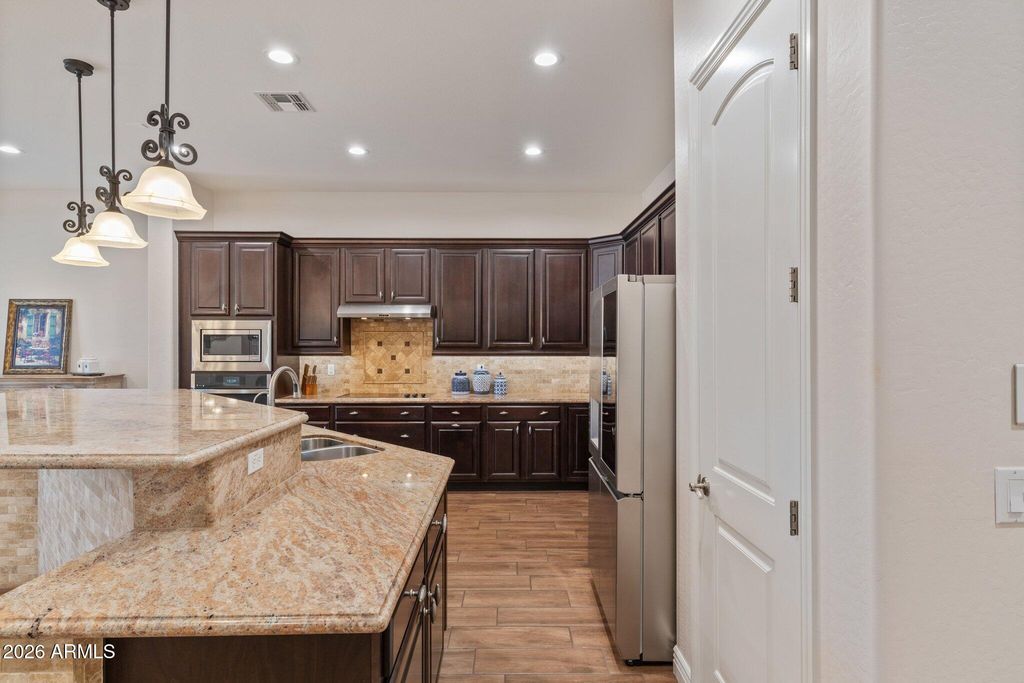 Image 15 of property listing at 2845 E RED OAK Street, Gilbert, AZ 85297