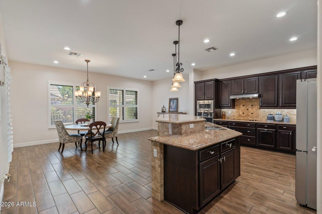 Image 17 of property listing at 2845 E RED OAK Street, Gilbert, AZ 85297