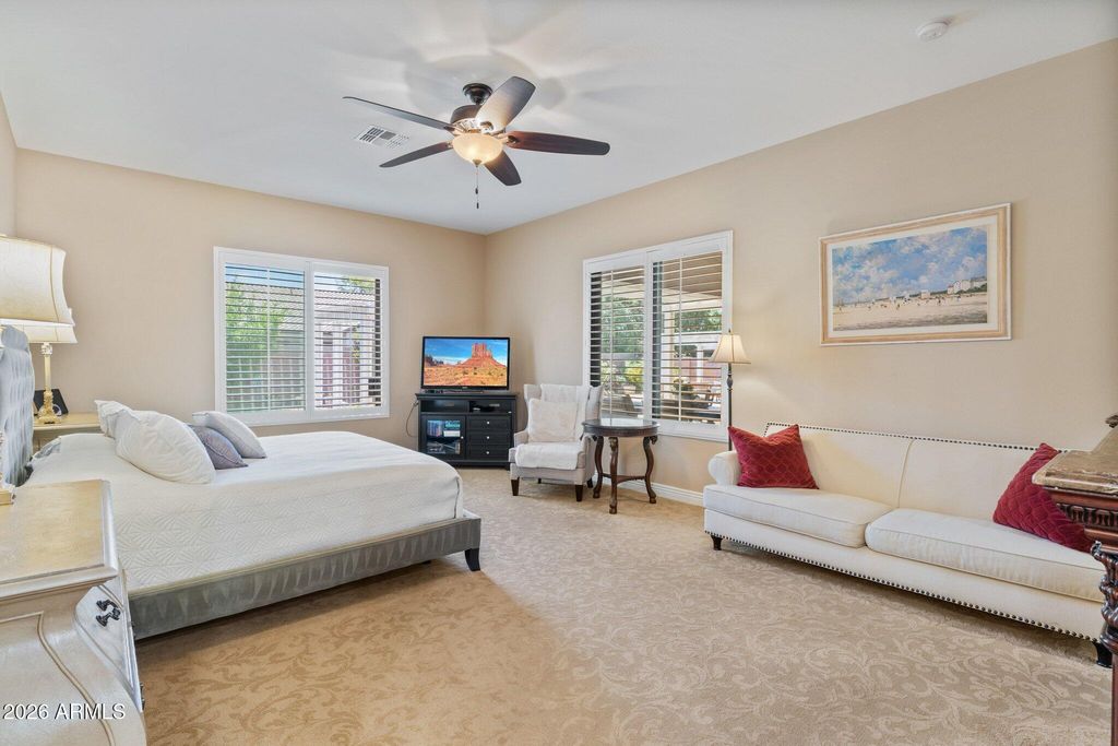 Image 19 of property listing at 2845 E RED OAK Street, Gilbert, AZ 85297