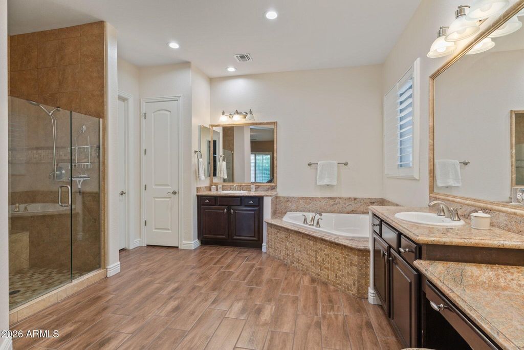 Image 20 of property listing at 2845 E RED OAK Street, Gilbert, AZ 85297