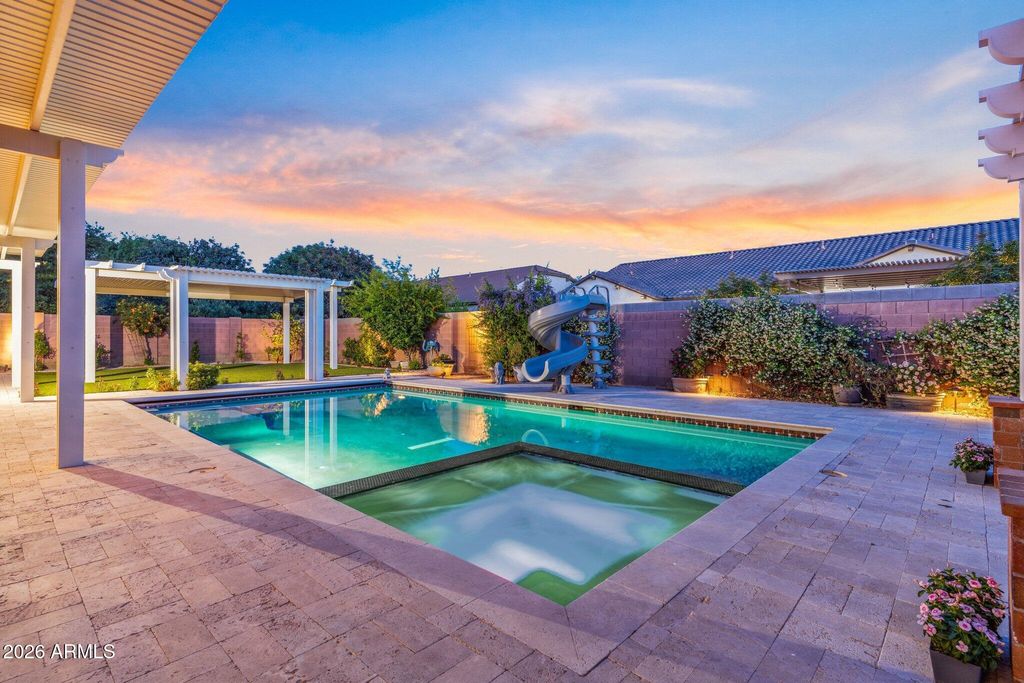 Image 37 of property listing at 2845 E RED OAK Street, Gilbert, AZ 85297