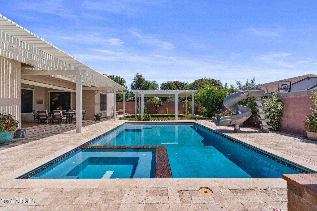 Image 38 of property listing at 2845 E RED OAK Street, Gilbert, AZ 85297