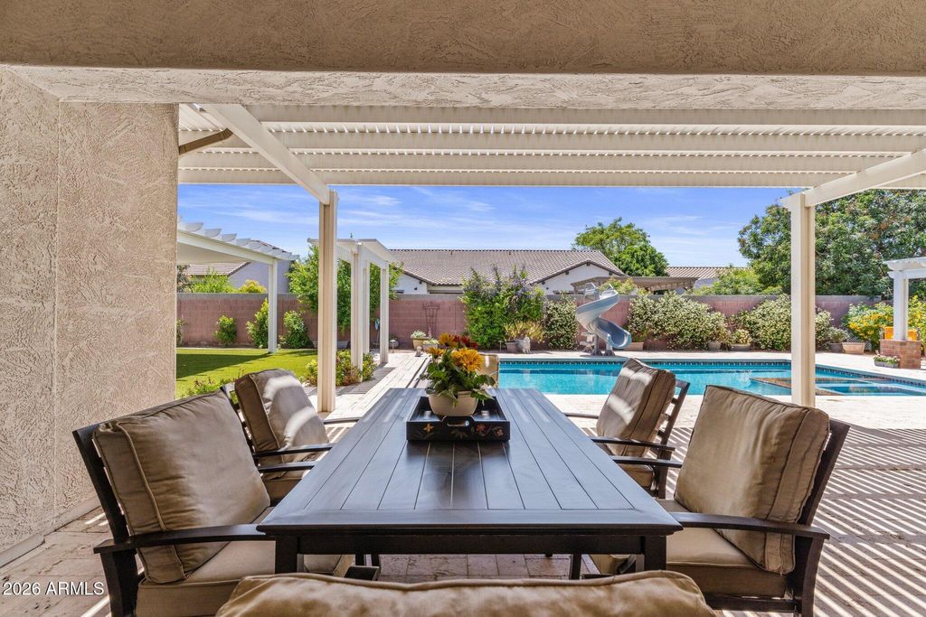 Image 40 of property listing at 2845 E RED OAK Street, Gilbert, AZ 85297