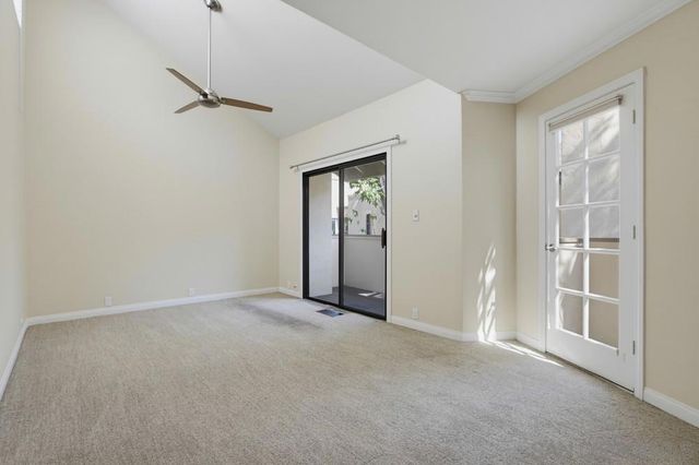 3243 Via Alicante 55, La Jolla, CA 92037