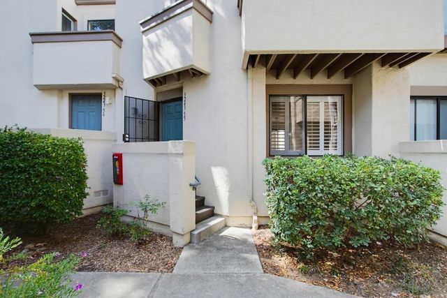 3243 Via Alicante 55, La Jolla, CA 92037