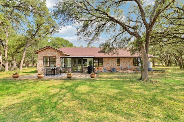4 Valley View CIR, Leander, TX 78641