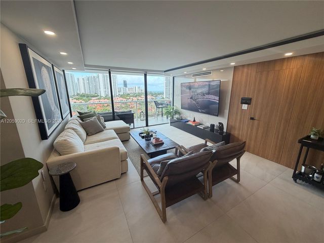 3701 N Country Club Drive 1209, Aventura, FL 33180