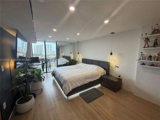 3701 N Country Club Drive 1209, Aventura, FL 33180