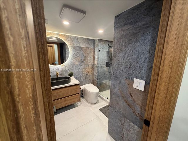 3701 N Country Club Drive 1209, Aventura, FL 33180