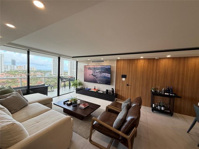 3701 N Country Club Drive 1209, Aventura, FL 33180