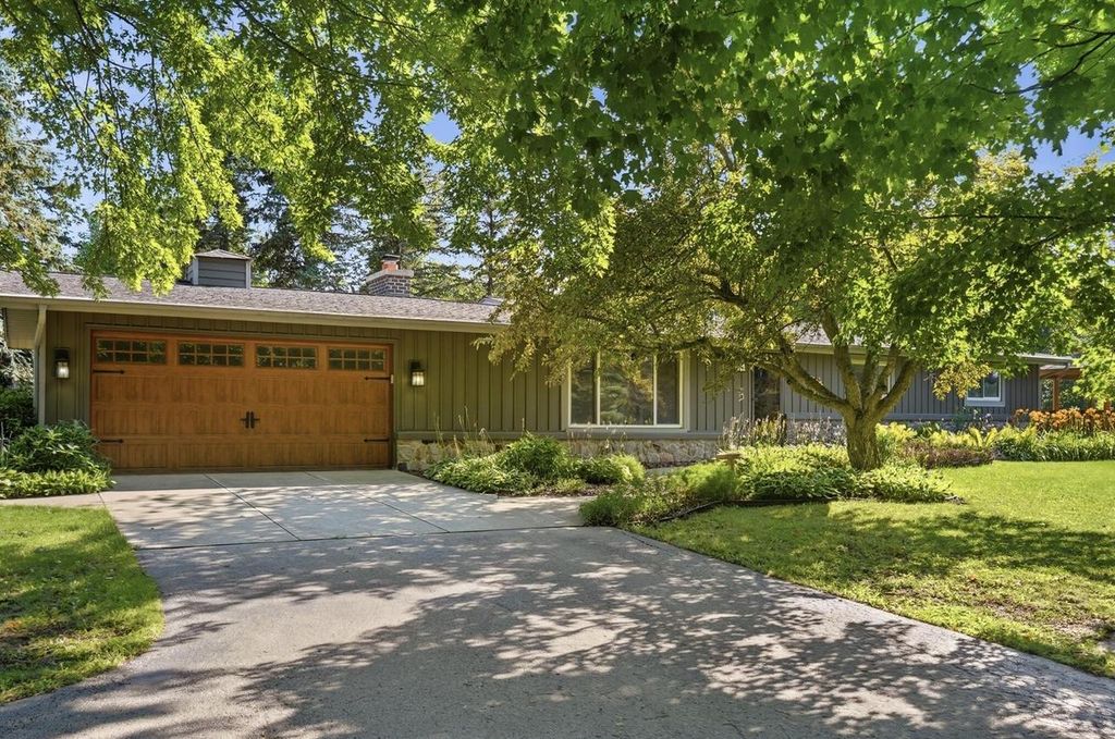 W124N13479 Wasaukee ROAD, Germantown, WI 53022