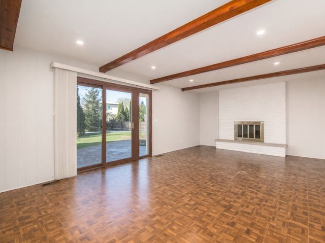 8332 N Knight Avenue, Niles, IL 60714