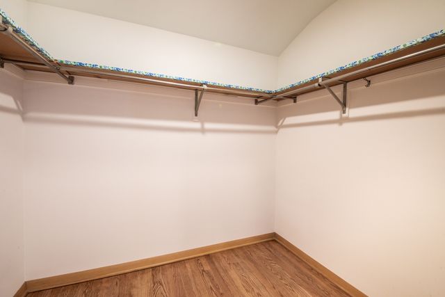 8332 N Knight Avenue, Niles, IL 60714