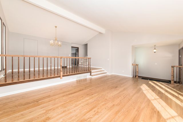 8332 N Knight Avenue, Niles, IL 60714