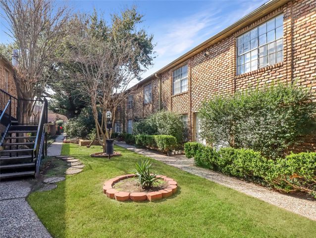 6401 Skyline Drive Drive 13, Houston, TX 77057