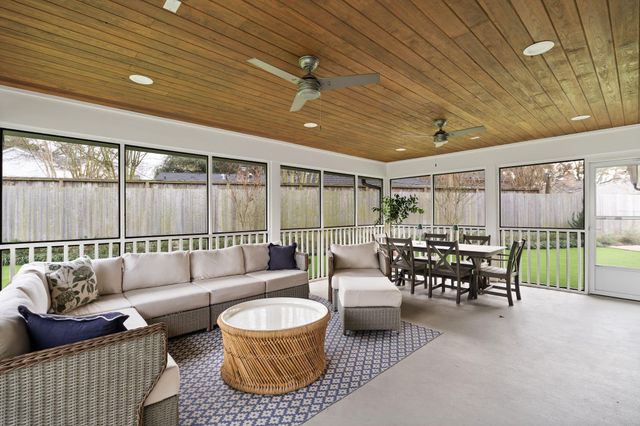 4902 Candleleaf Drive, Houston, TX 77018